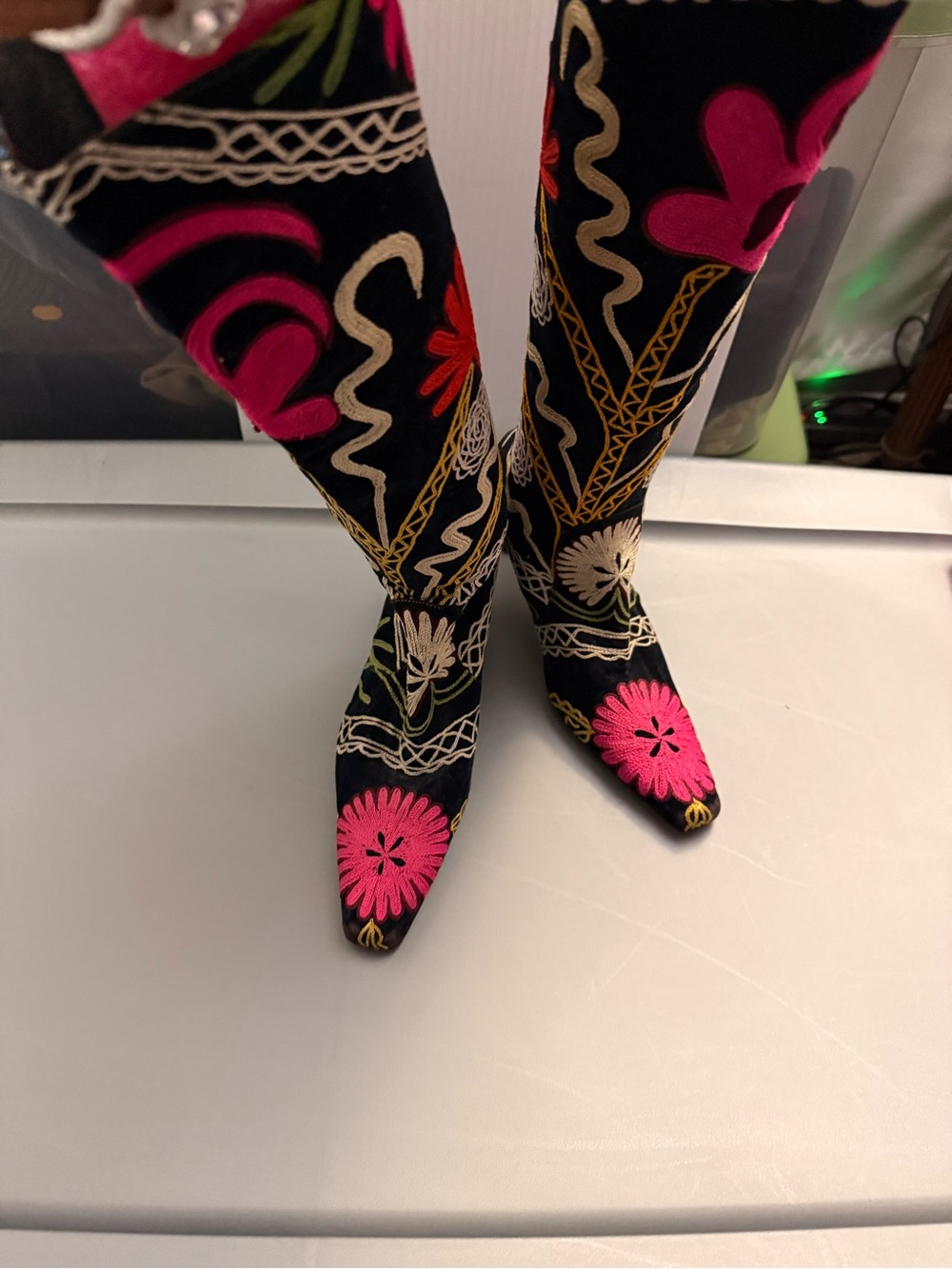 EDOCHE Turkish Suzani Embroidered Velvet Tall Boots EU 36 Floral - Picture 8 of 9